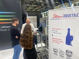 Solution intégrée combinant dégorgeuse, doseuse et agitateur